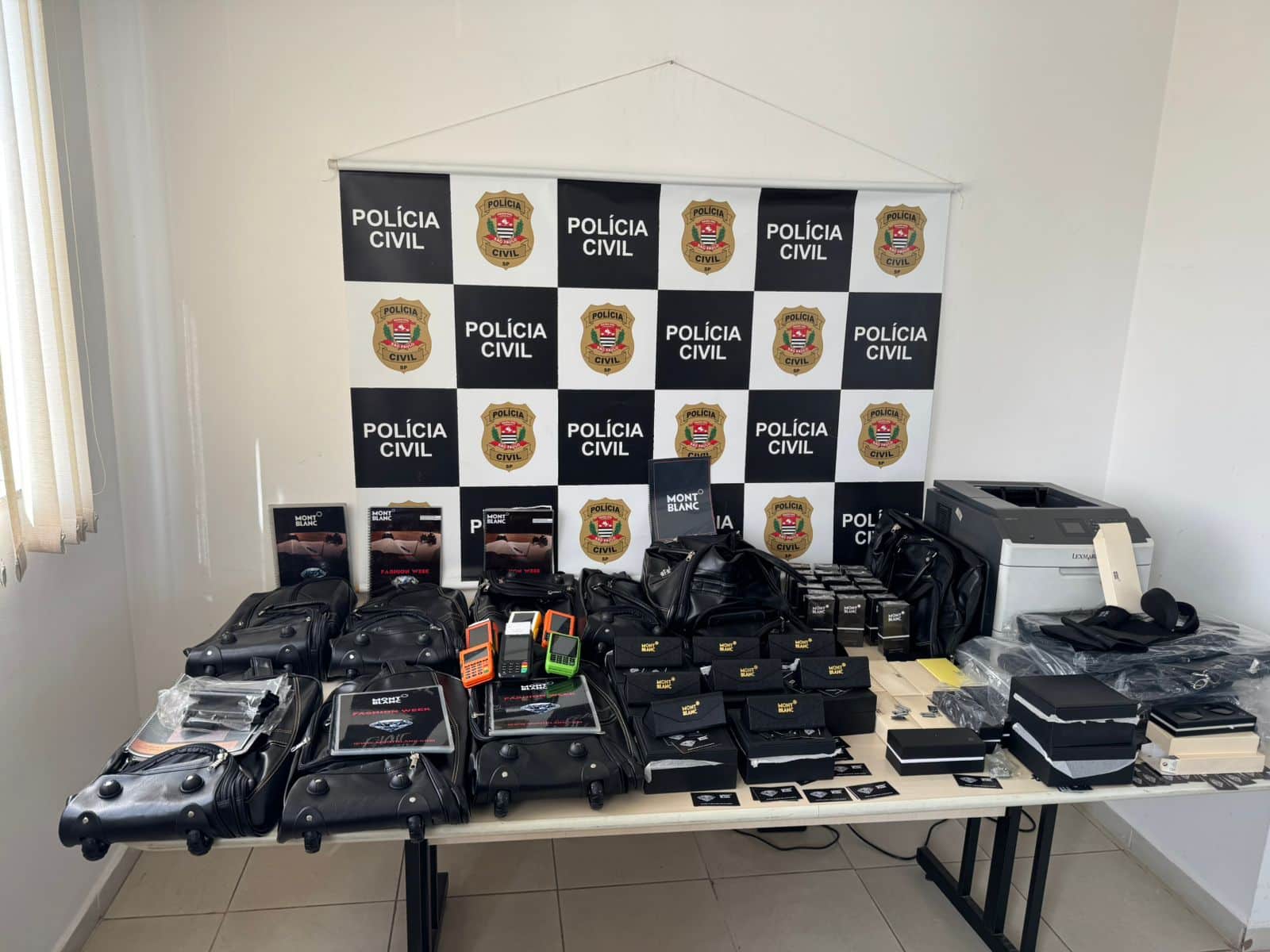Suspeito de aplicar golpes com venda de produtos de luxo falsificados é preso em SP